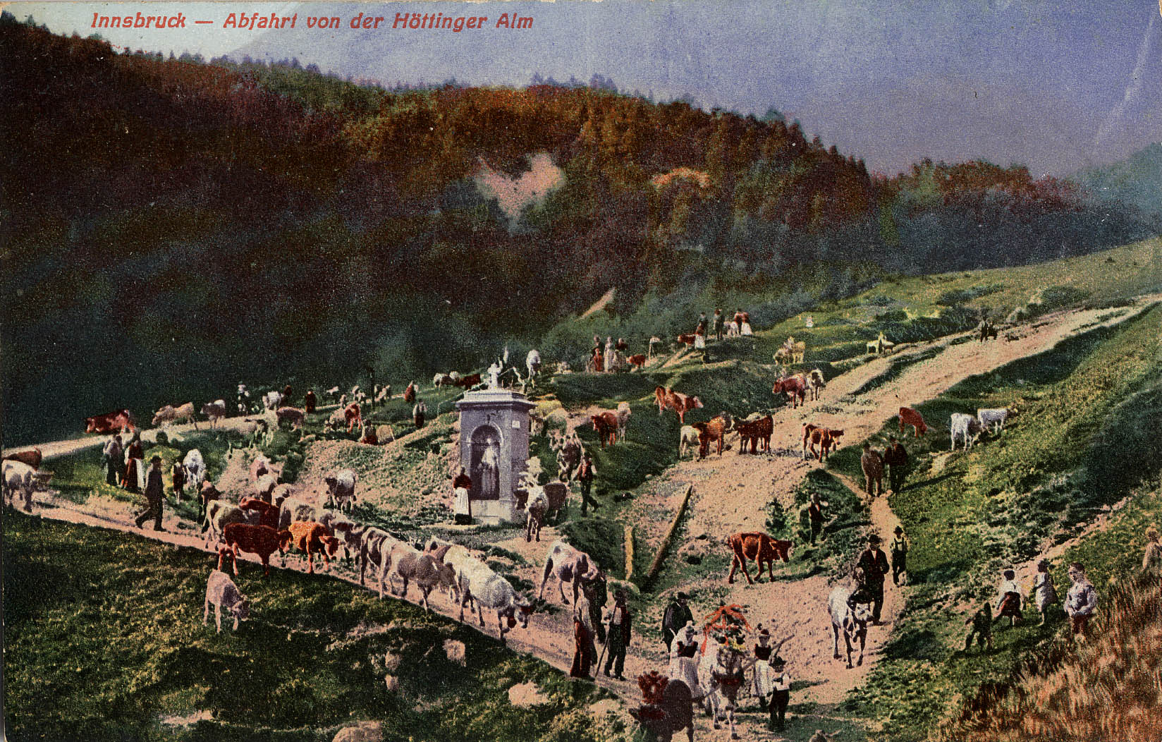 Almabtrieb von der Höttinger Alm. Der Bildstock besteht nicht mehr. Postkarte undatiert