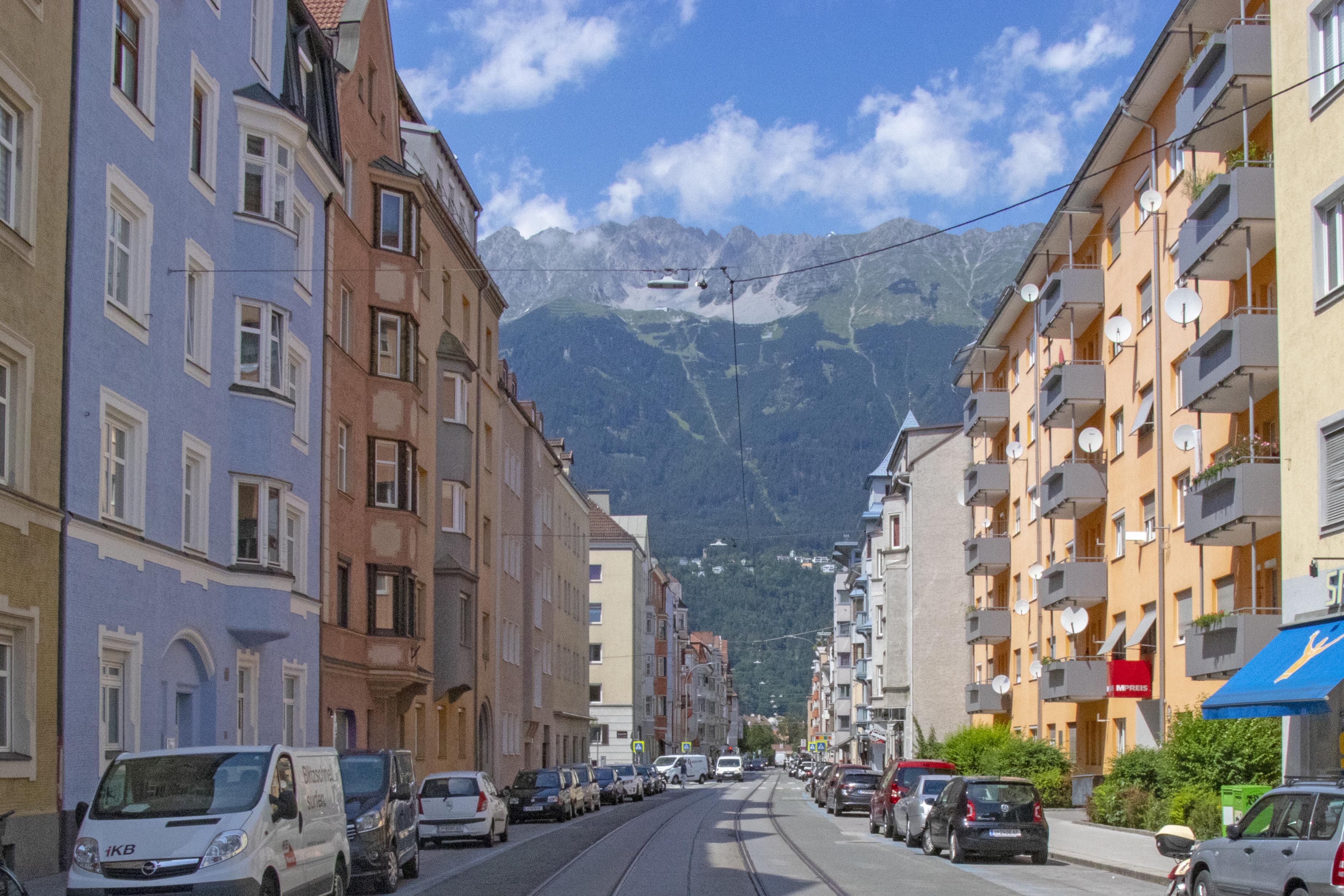 Die Pradler Straße als Herz des Stadtteils soll durch die Mitgestaltung der Bevölkerung attraktiviert werden.