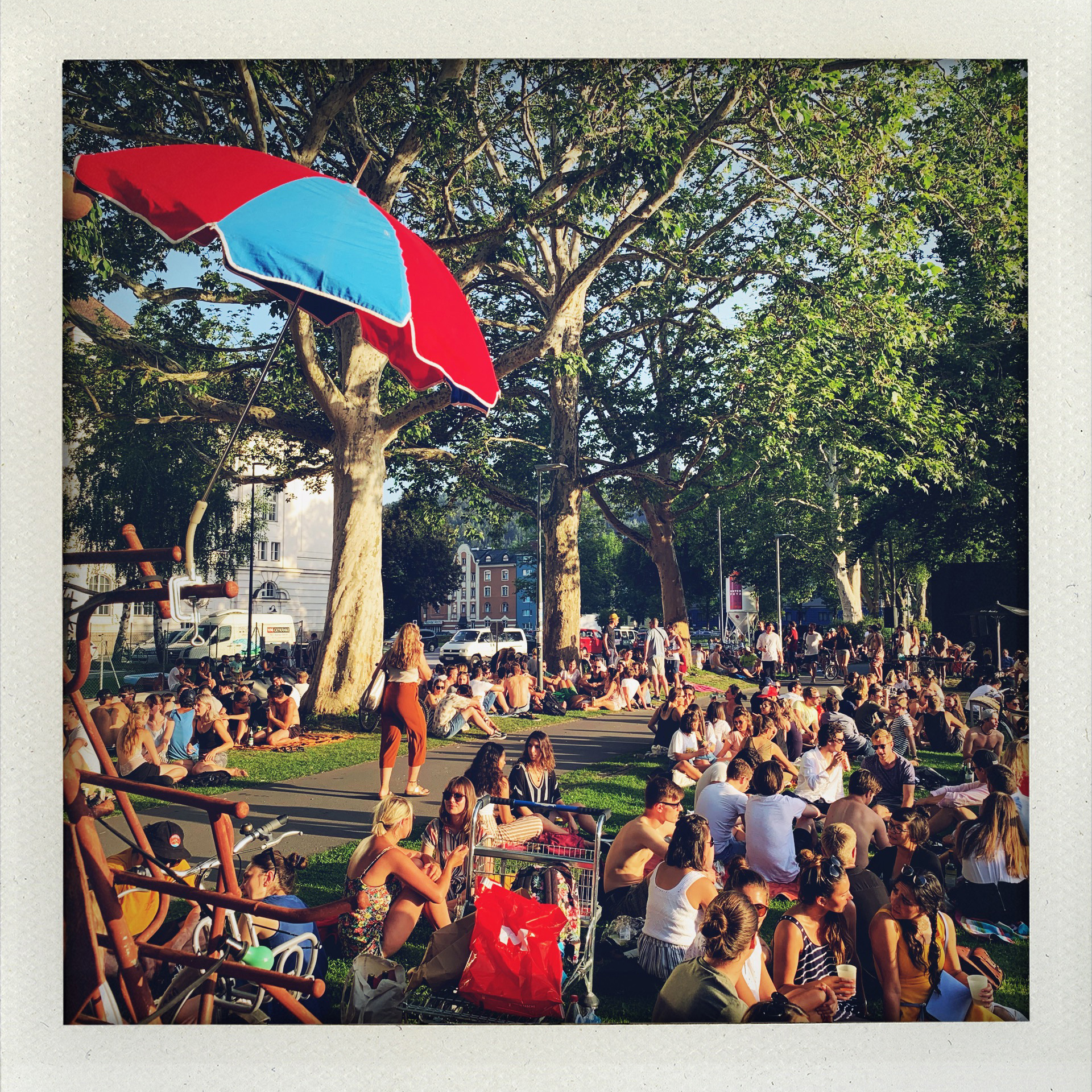 Mehr als 1.300 Bilder wurden im Rahmen des Wettbewerbs gepostet. Die Auswahl der Jury wird nun im Stadtarchiv/Stadtmuseum Innsbruck gezeigt.