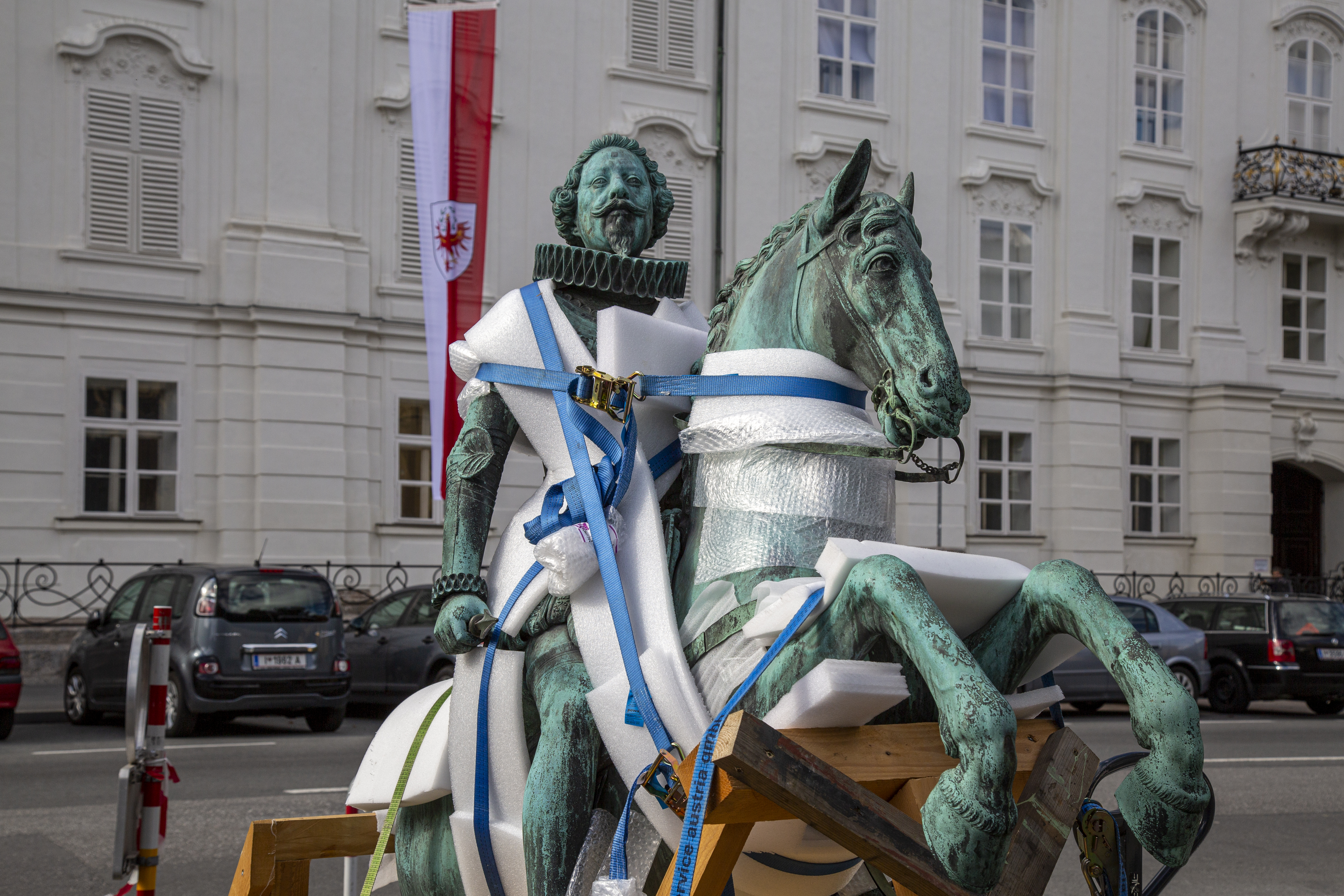 Leopold kehrt in seine Heimatstadt Innsbruck zurück