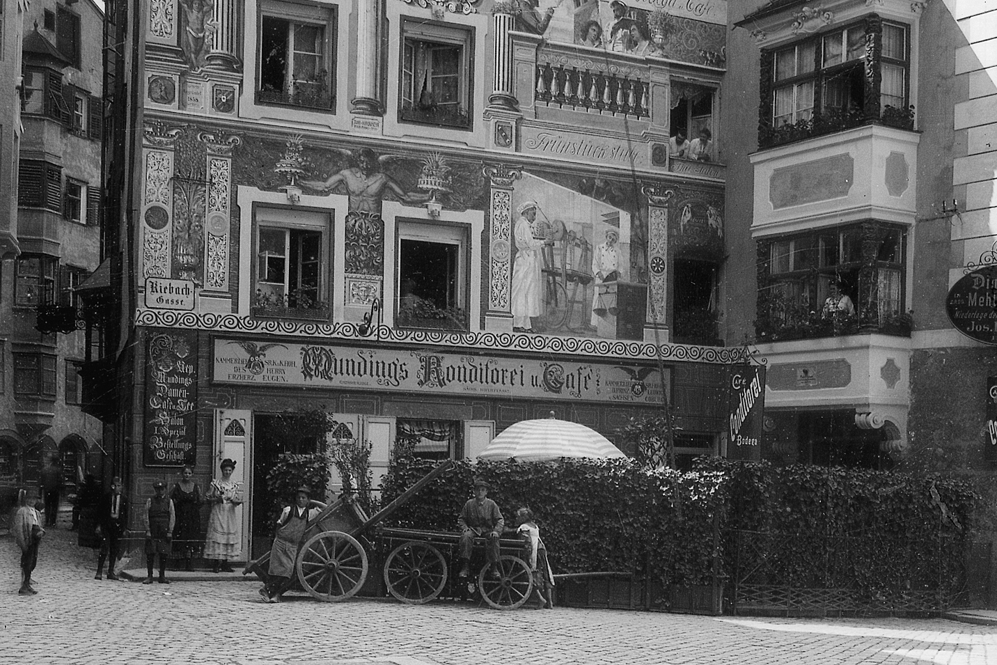 Die Konditorei und das Kaffeehaus Munding in der Kiebachgasse um 1910.