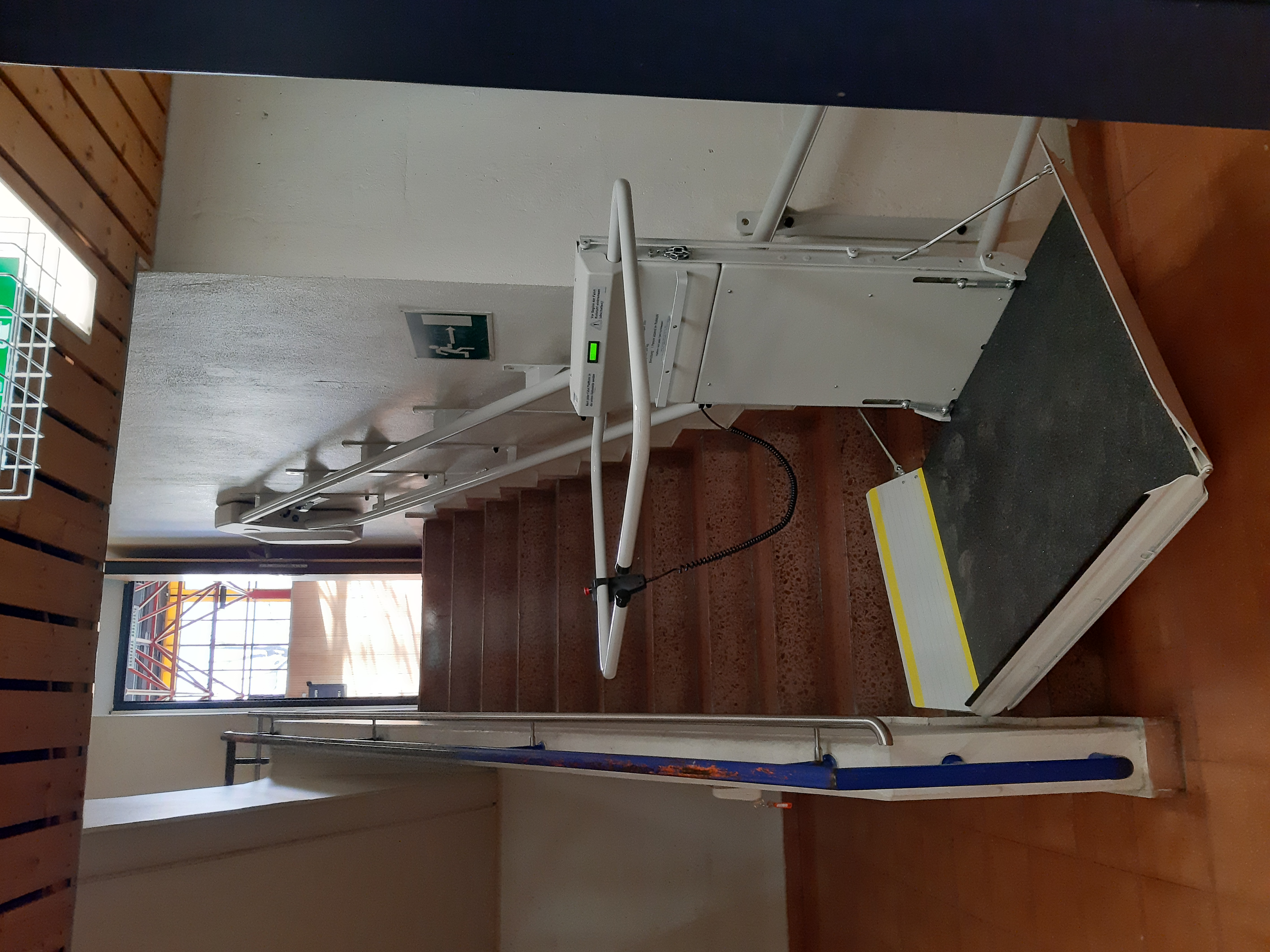 Inklusion ermöglicht Teilhabe – sei es durch bauliche Maßnahmen
wie der neue Treppenlift in der MS O-Dorf oder durch partizipative
pädagogische Konzepte wie an der Schule am Inn.