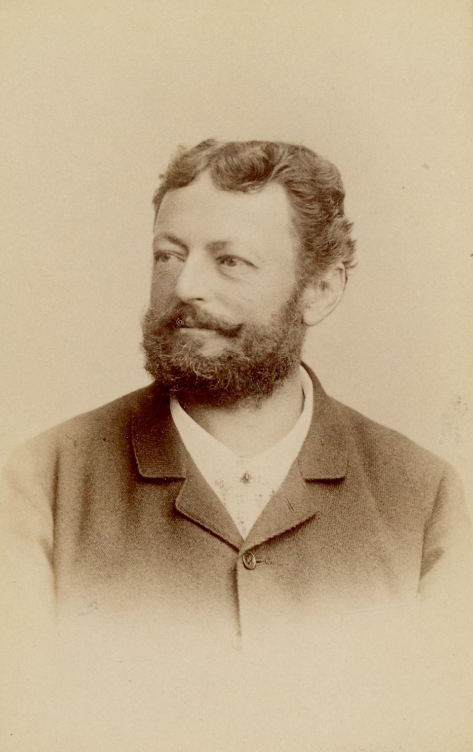 Ferdinand Weyrer, Lodenfabrikant, Bürgermeister von Mühlau und Gründer der Freiwilligen Feuerwehr Mühlau – aufgenommen um 1890.