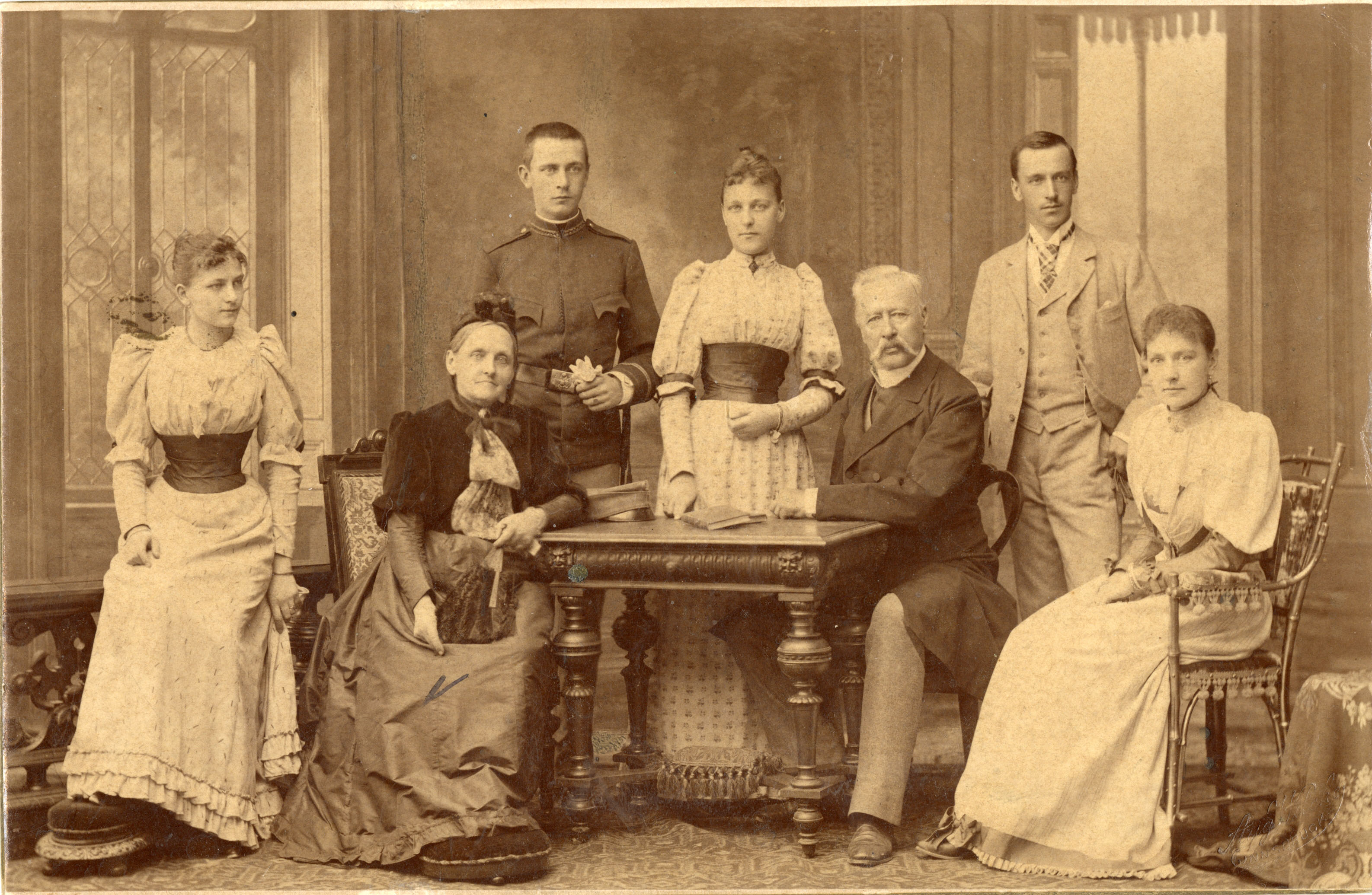 Die Familie von Alois Bouthillier um 1893.