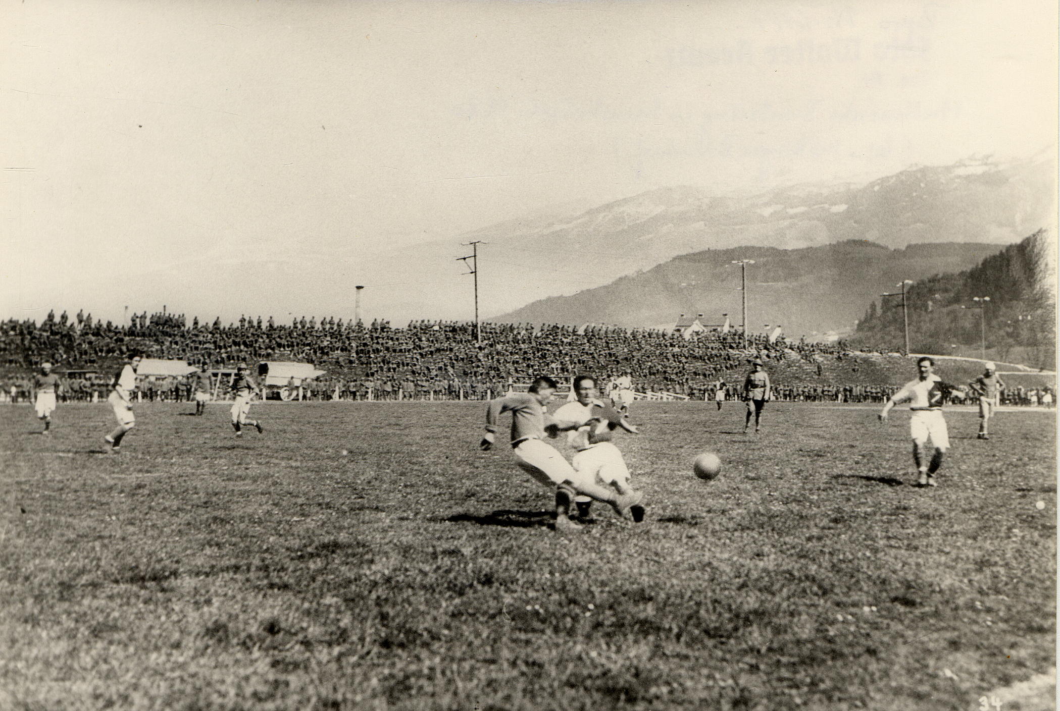 Nach dem Ende des Ersten Weltkrieges wurden zahlreiche Sportveranstaltungen organisiert. Der Bahndamm der Karwendelbahn diente dabei als Tribüne.
