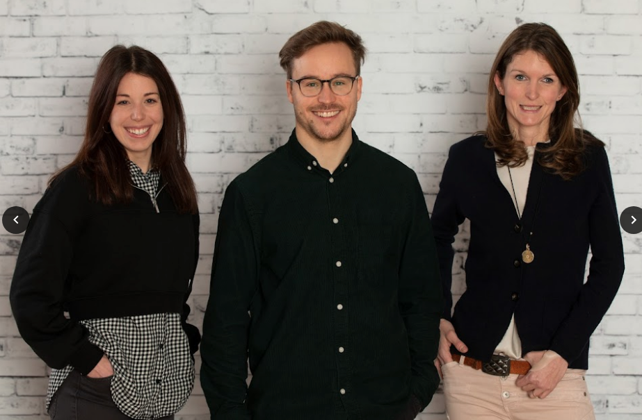 Die GeschäftsführerInnen von Sindbad Innsbruck, Isabell De Luca, Thomas Kigle und Katharina Klingler (v. l.), unterstützen Jugendliche mit erschwerten Voraussetzungen.