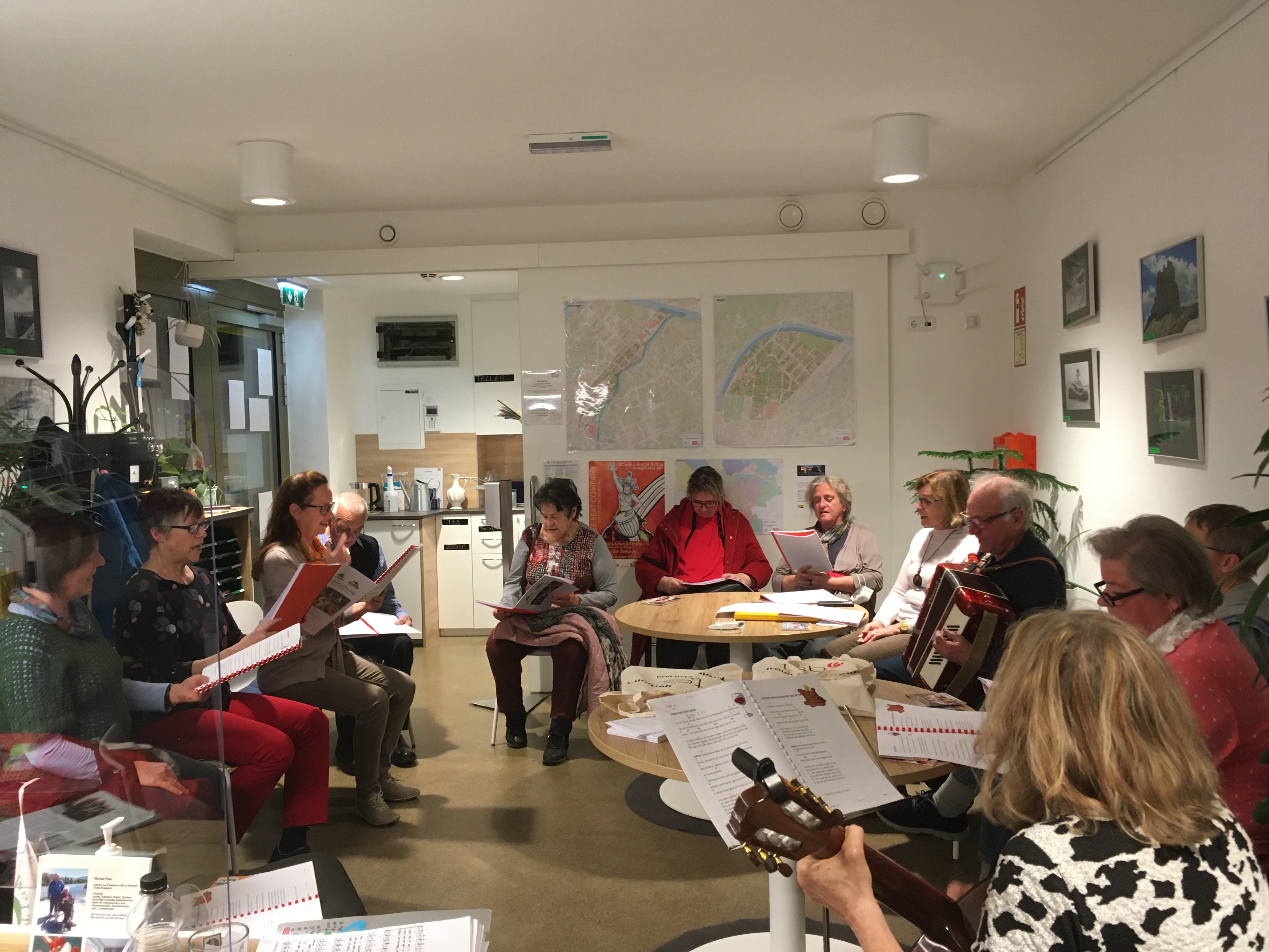 Komm sing‘ mit: Die erfolgreiche Reihe „Innsbruck singt in den Stadtteilen“ wird im Herbst fortgesetzt.