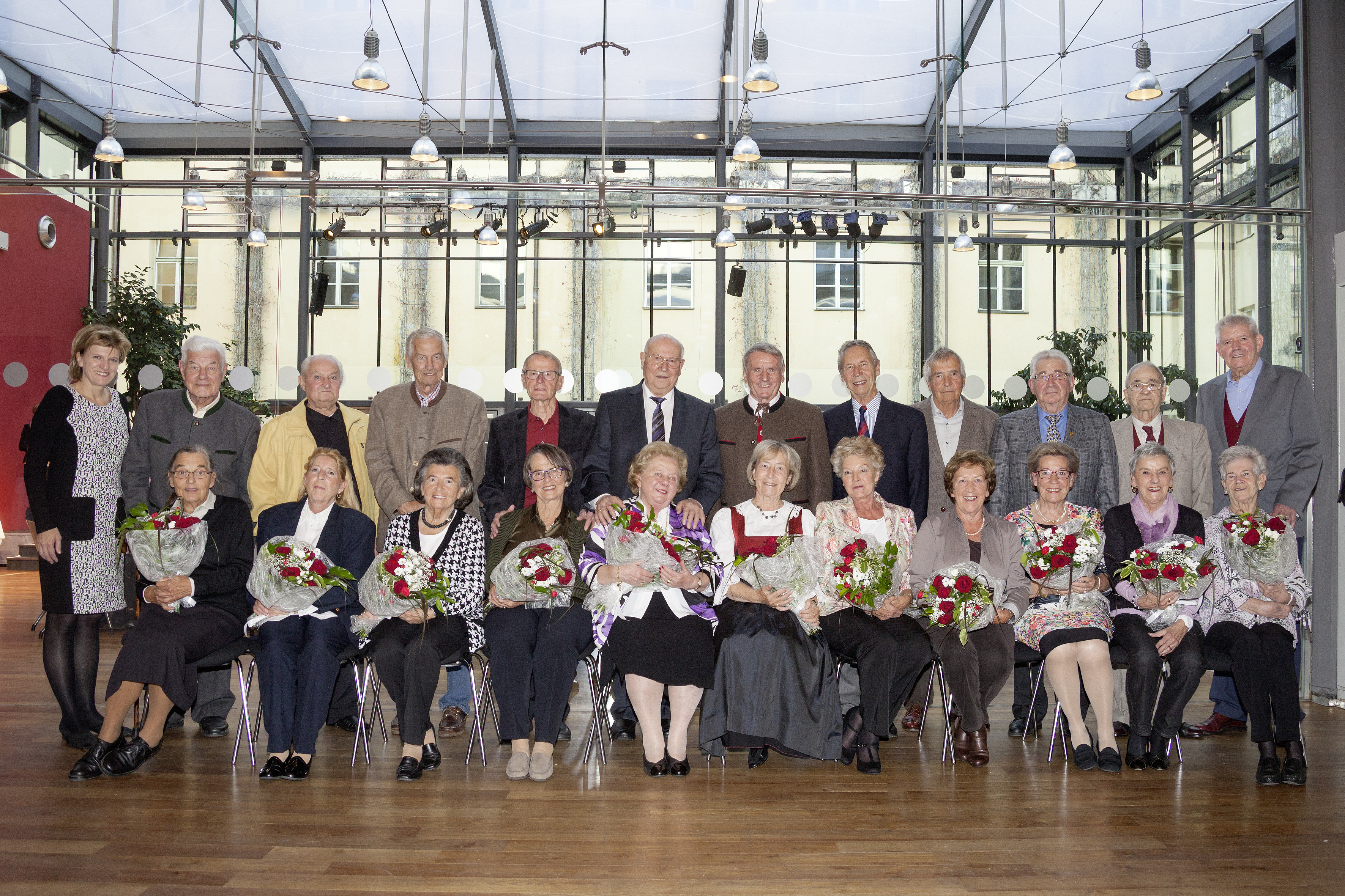 Die Jubelpaare feierten mit Bürgermeisterin Christine Oppitz-Plörer