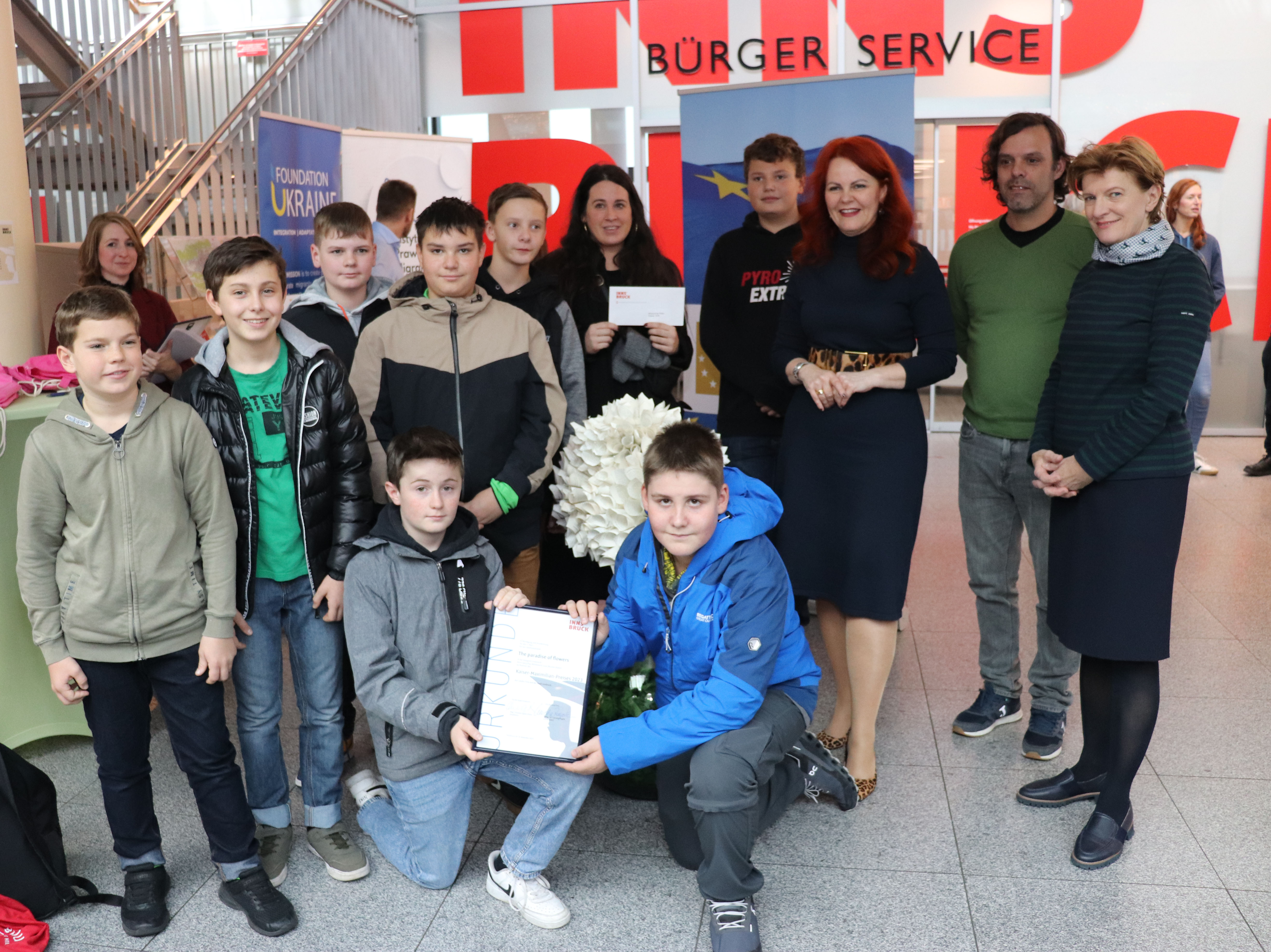 In der Kategorie Unterstufe  wurde die 3A/B der Mittelschule Fliess für „The paradise of flowers“ ausgezeichnet.