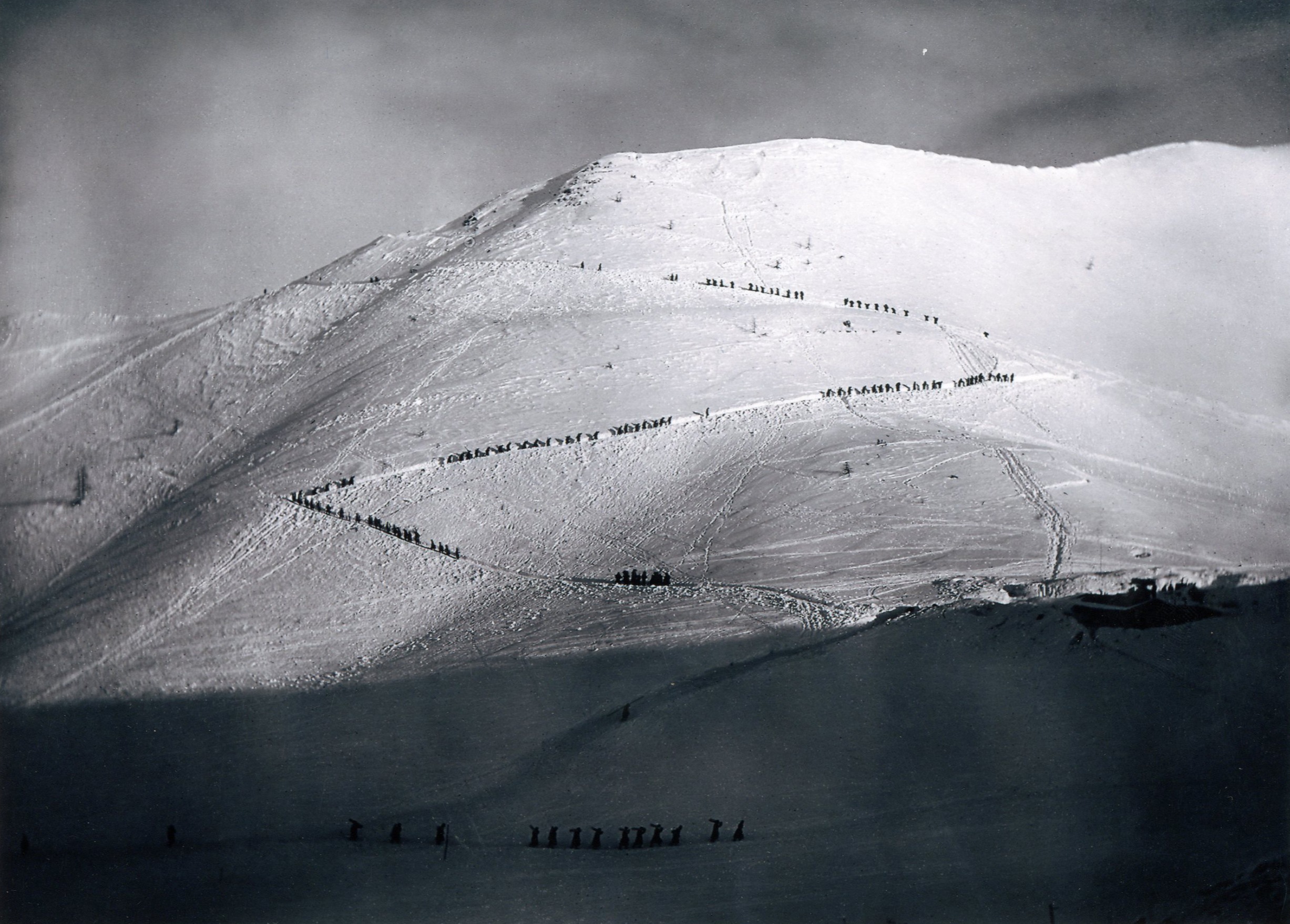 Trägerkolonne am Pasubio, 1917