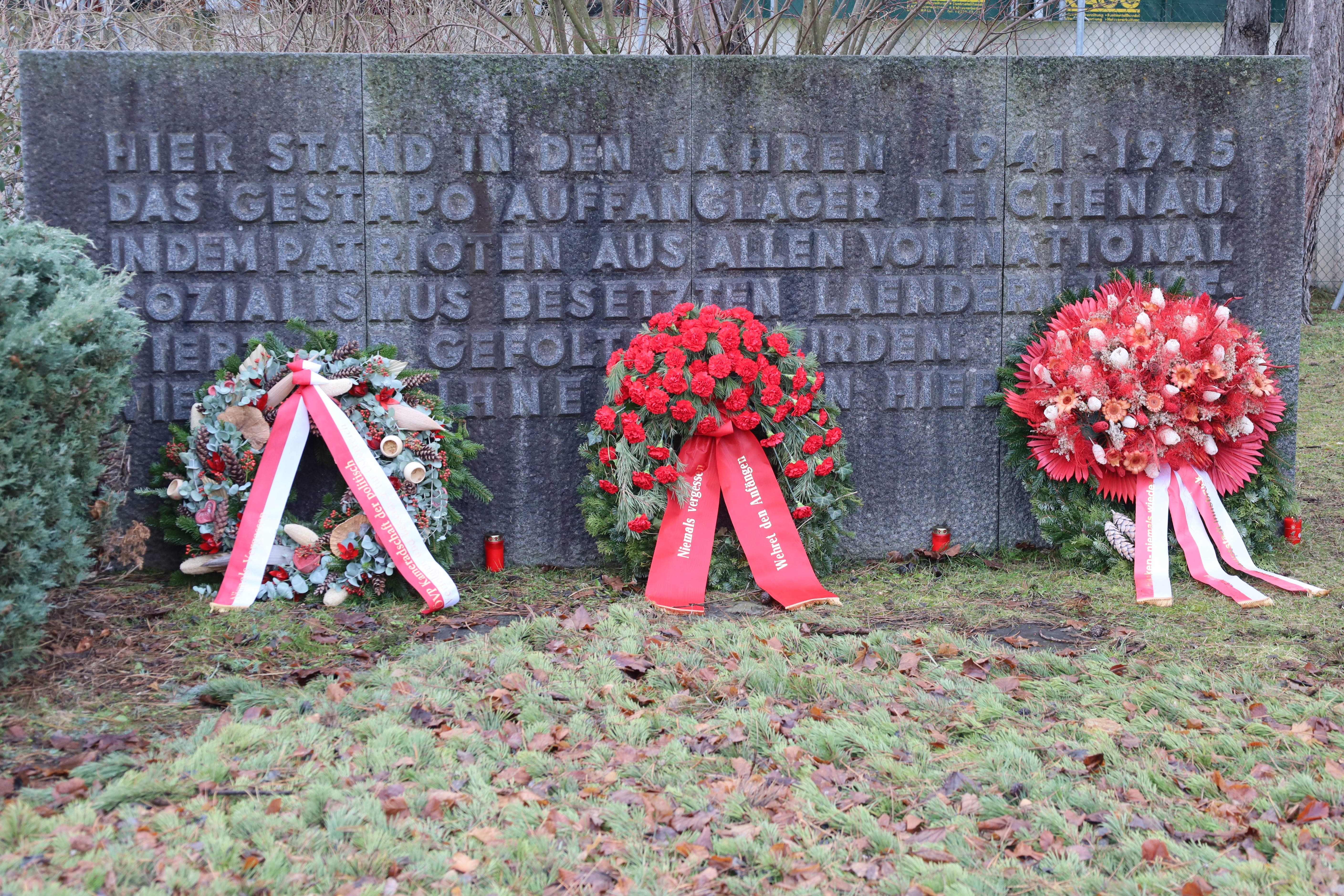 In der Nähe des bestehenden Denkmals soll eine neue, zeitgemäße und den Opfern würdige Gedenkstätte entstehen.