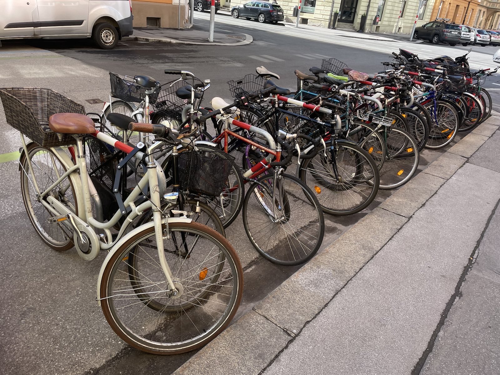 Innerhalb weniger Tage wurden die neuen Bügel aufgestellt.