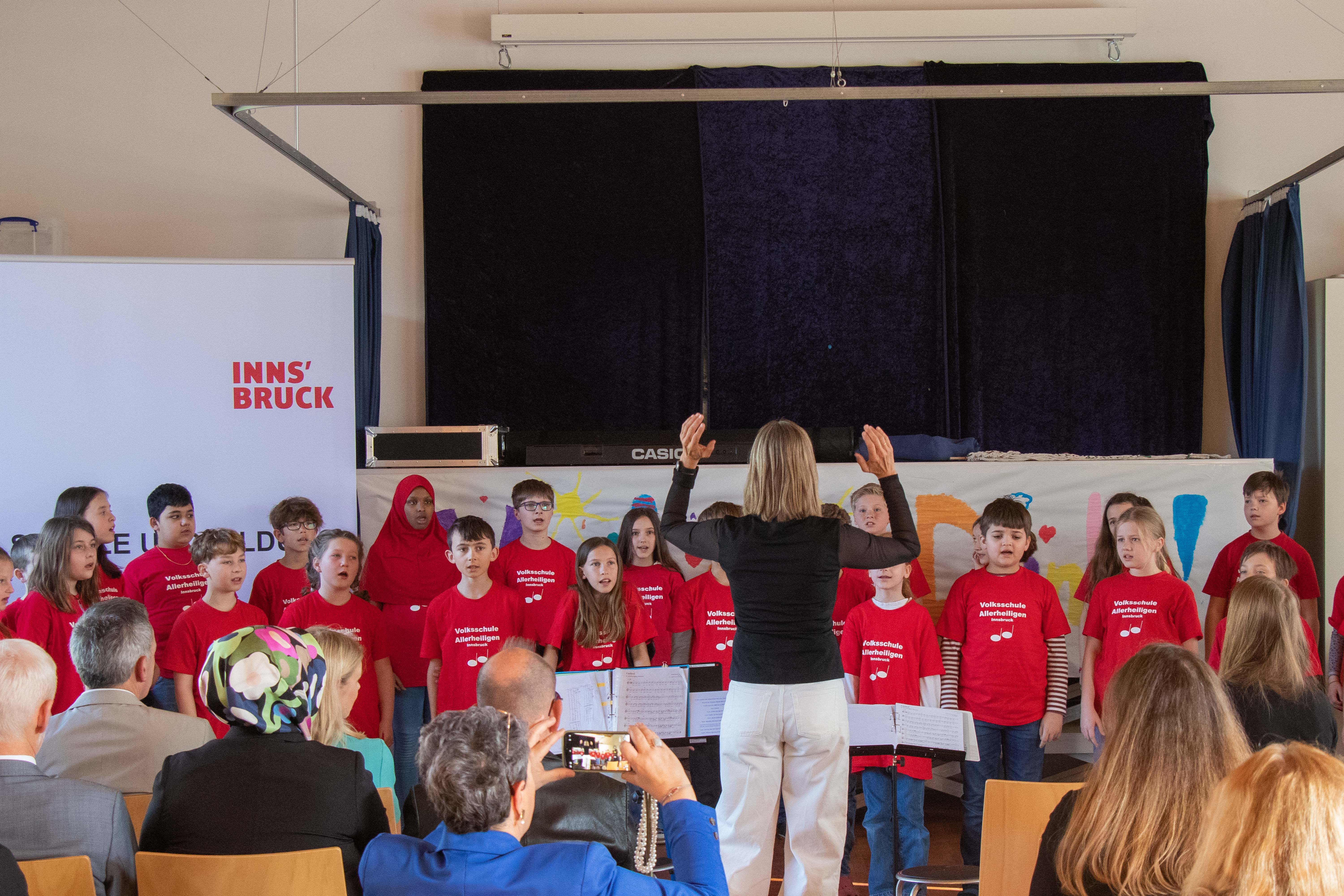 Die Kinder begeisterten die BesucherInnen mit ihren musikalischen Darbietungen.
