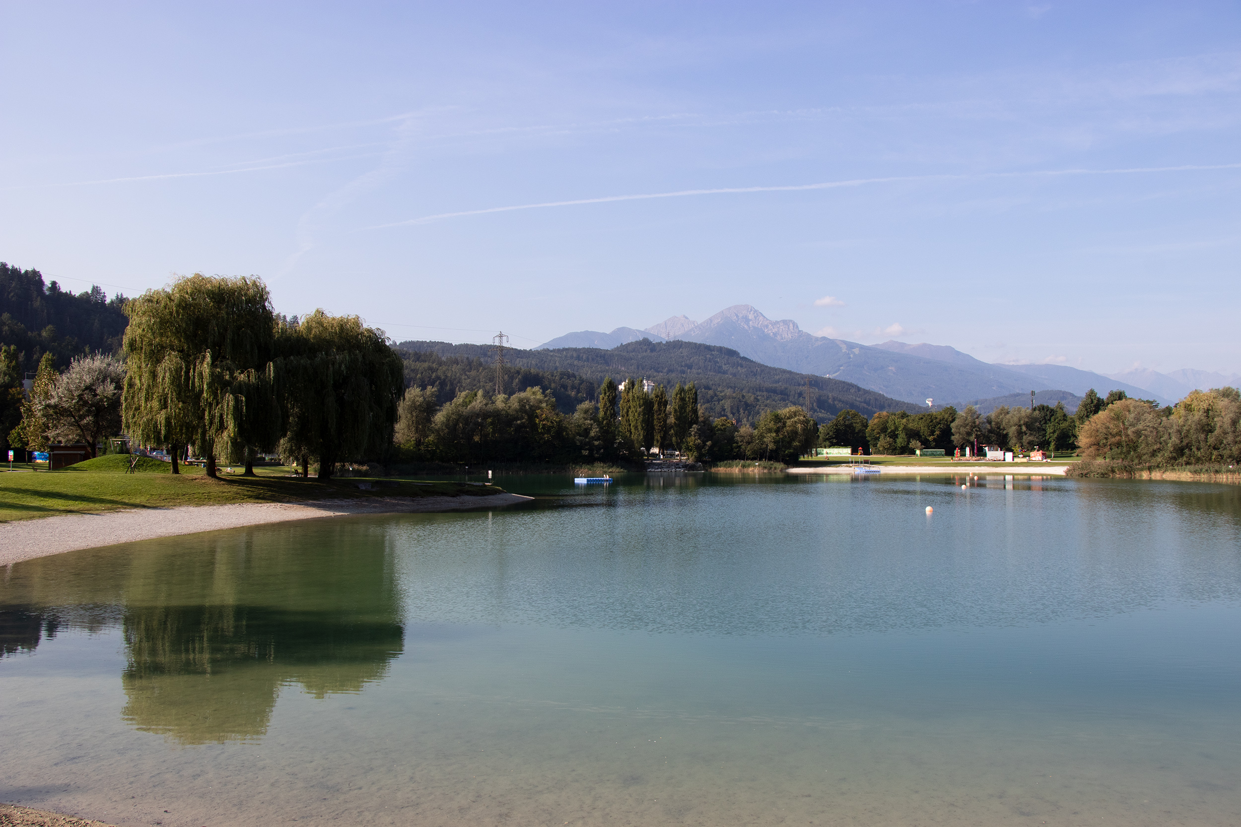 Der Badesee Rossau lädt am Samstag, 8. Juni, zur Aktion "Bewegt am See" und damit zum Start der "Bewegt"-Reihe im Sommer 2024.