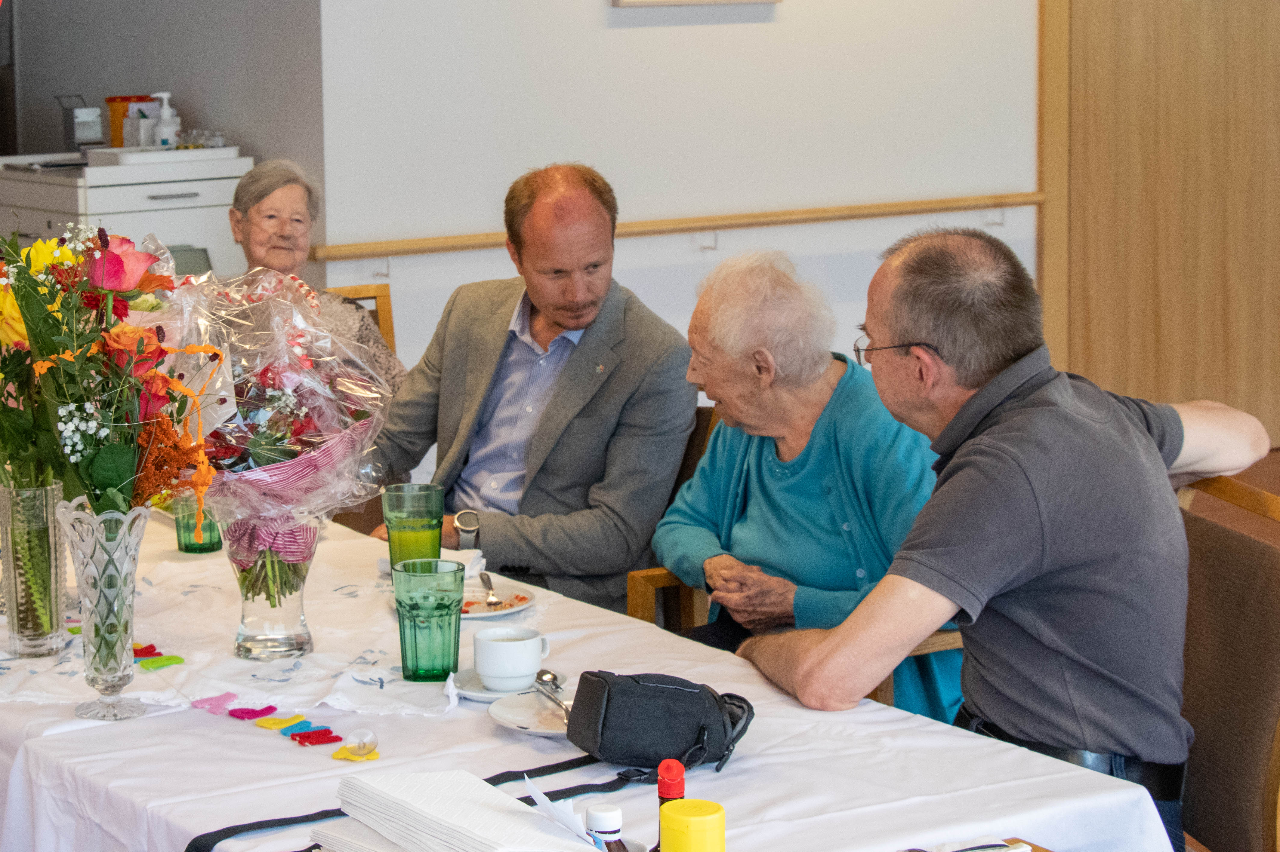 Im 1. Stock des Wohnheims Tivoli feierte Pauline Zettinig ihren 102. Geburtstag.