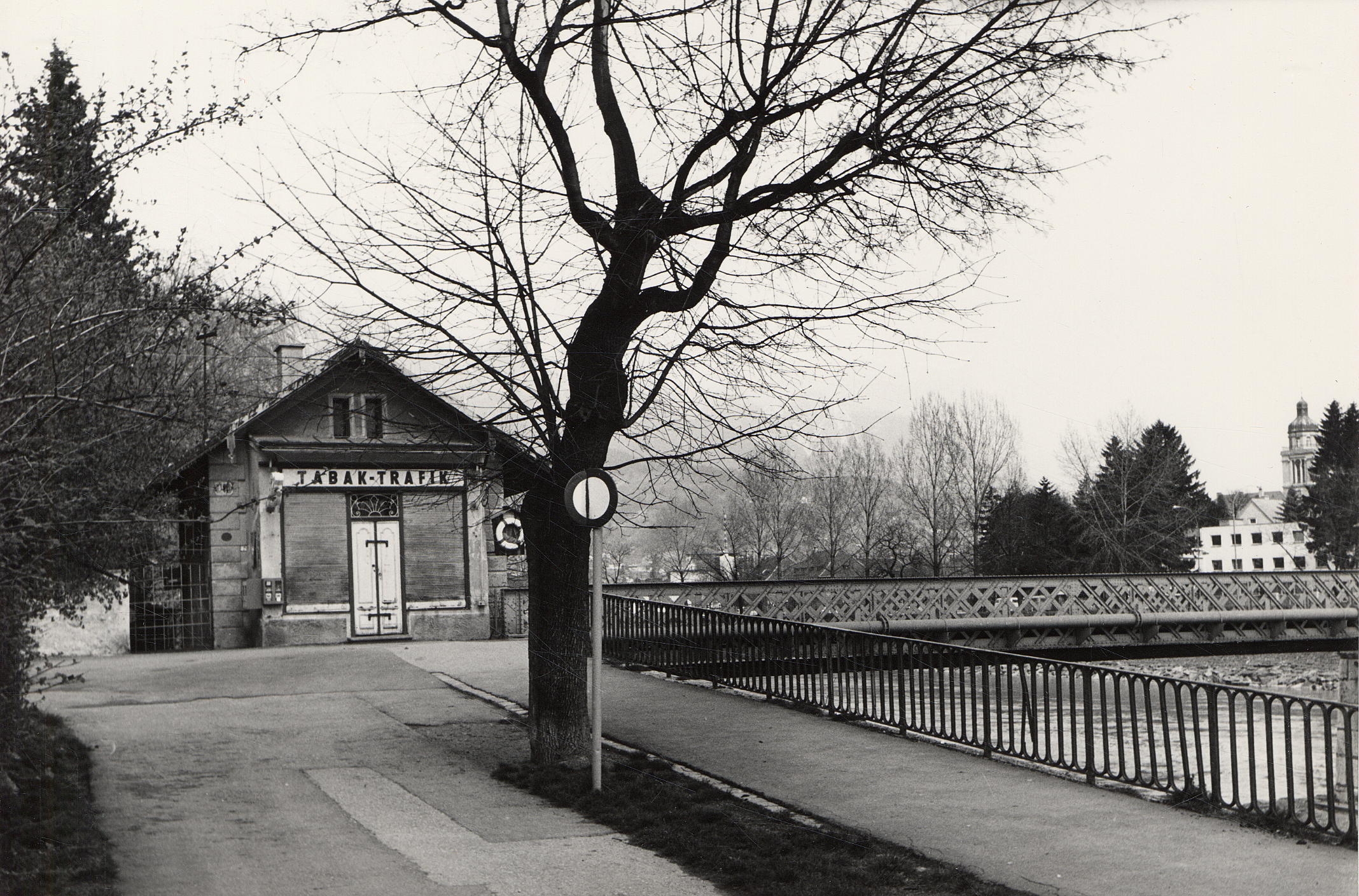 Wenn auch aus späterer Zeit, heute schon beinahe vergessen: Die Tabak-Trafik in St. Nikolaus.