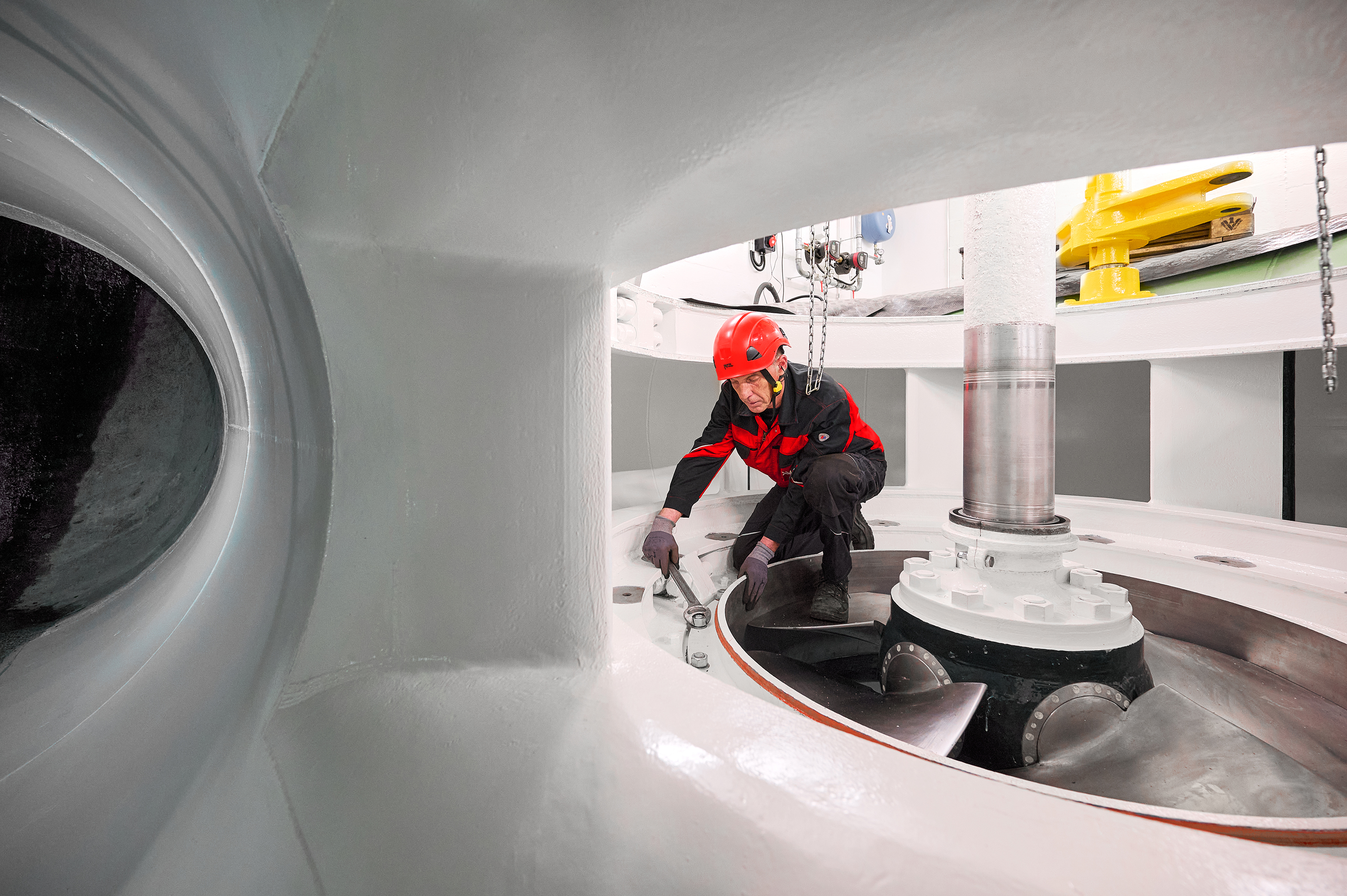 Seit ganz genau 30 Jahren sorgen die IKB als eigenständige Gesellschaft für das weltbeste Trinkwasser. Strom aus stadteigener Wasserkraft gibt es schon seit mehr als 100 Jahren.