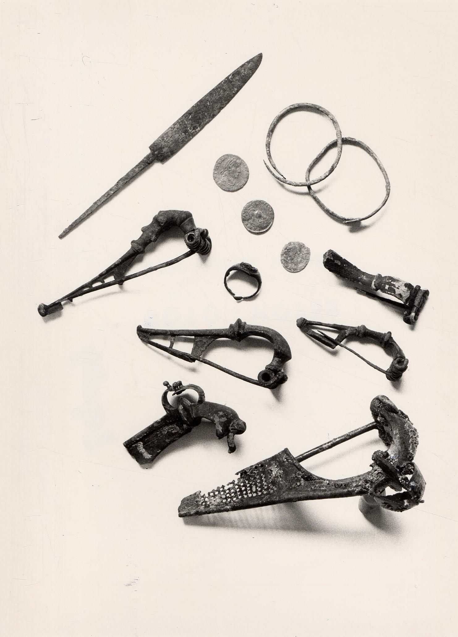 Funde aus römischen Urnengräbern in Wilten