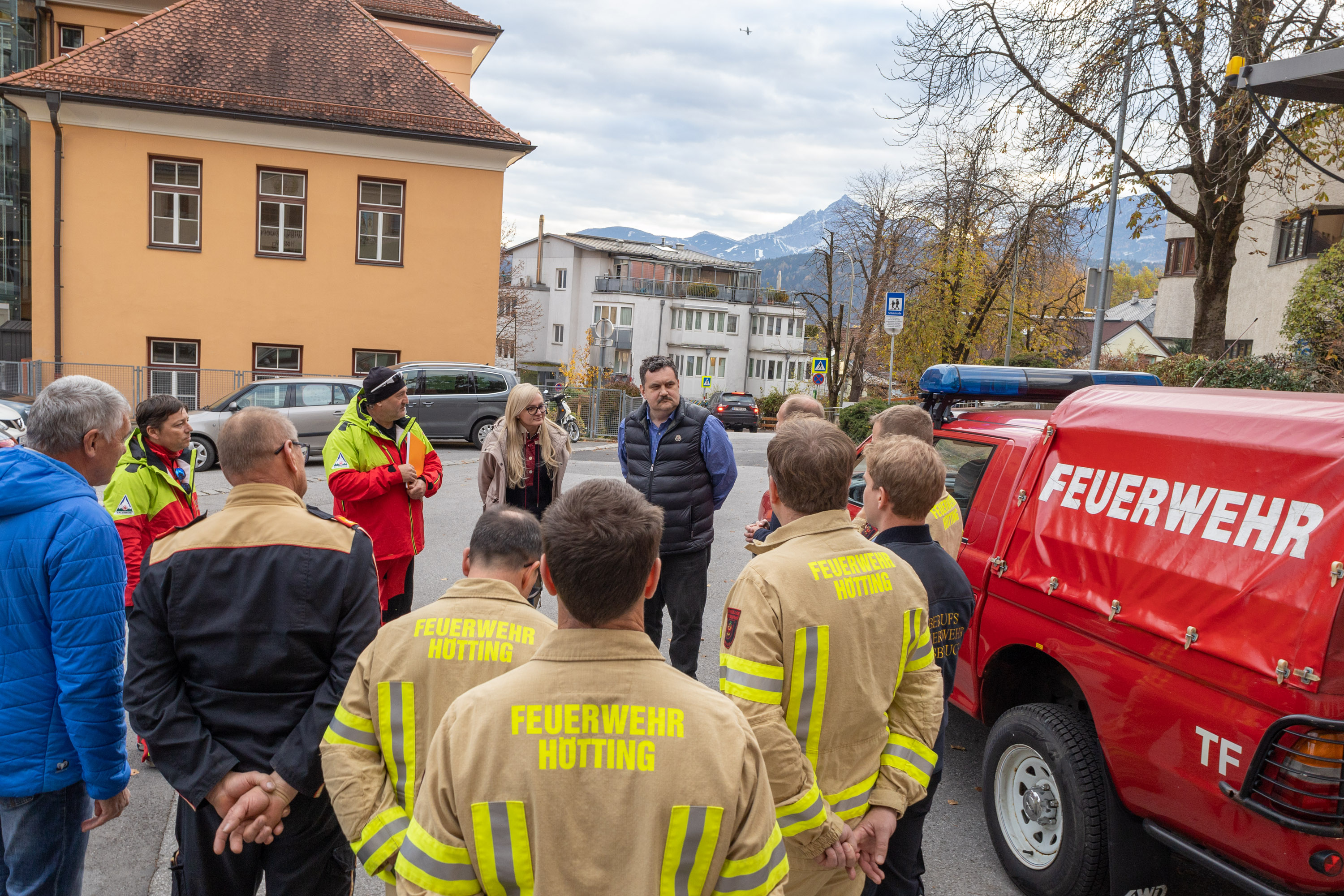 Die Delegation aus Satu Mare, nahe der ungarischen Grenze, bedankte sich bei den Anwesenden für die Unterstützung der rumänischen Bergretter.