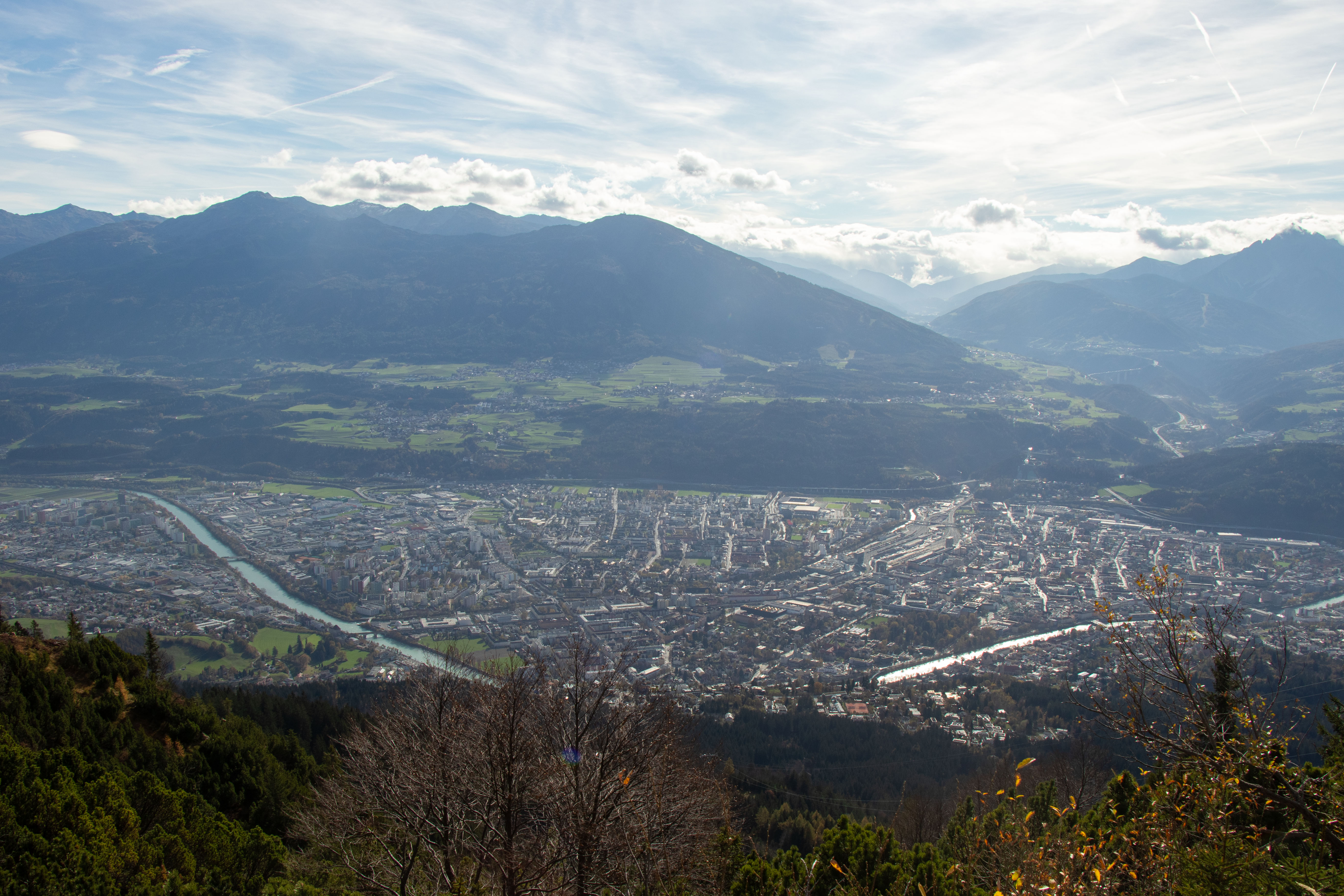 Der Beteiligungsbericht 2024 der Stadt Innsbruck liefert jährlich einen kompakten Überblick über das Beteiligungsportfolio der Landeshauptstadt.