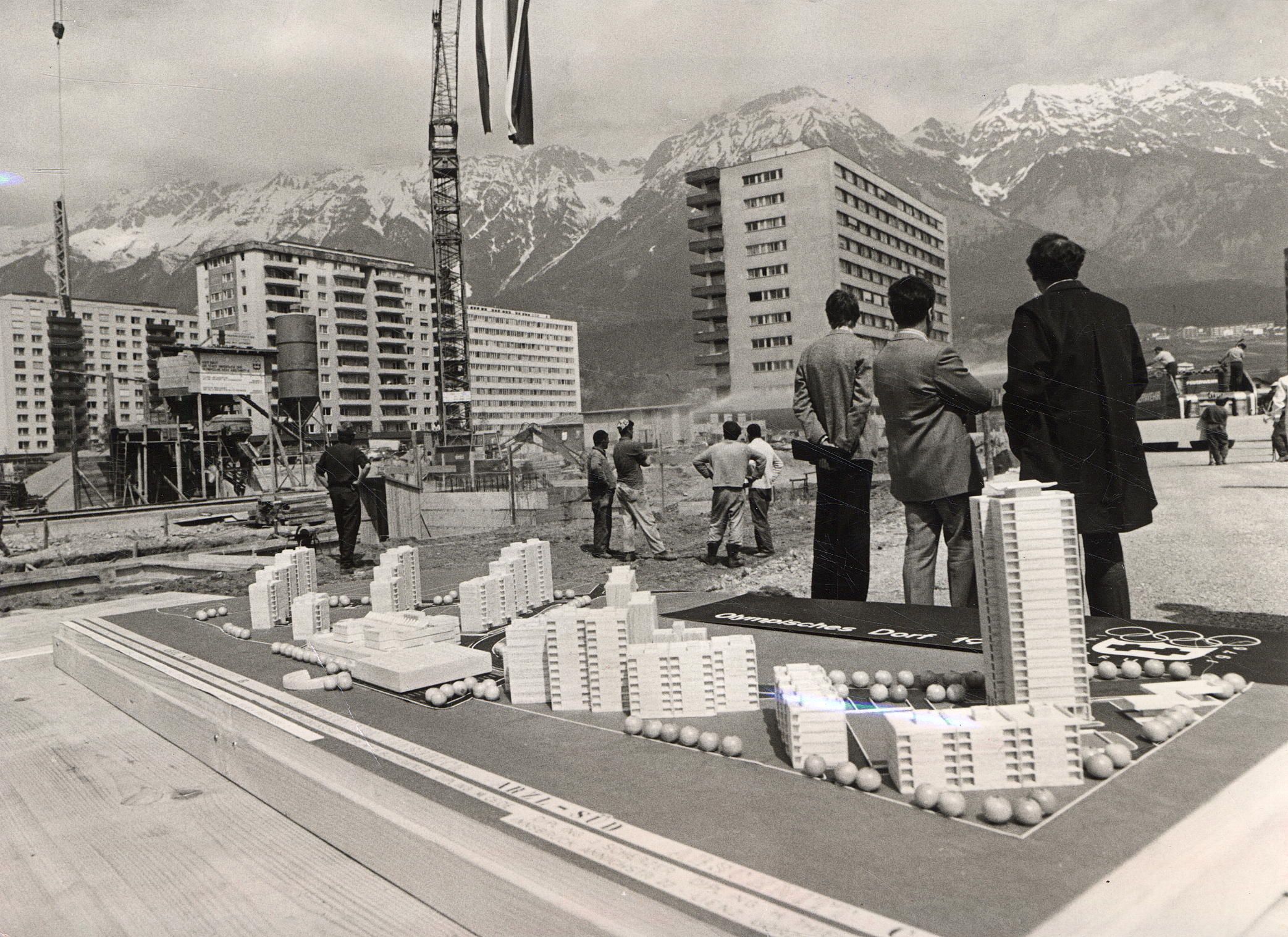Die neue Ausstellung beleuchtet das Thema Wohnen und Wohnungssuche in Innsbruck in den vergangenen 100 Jahren.