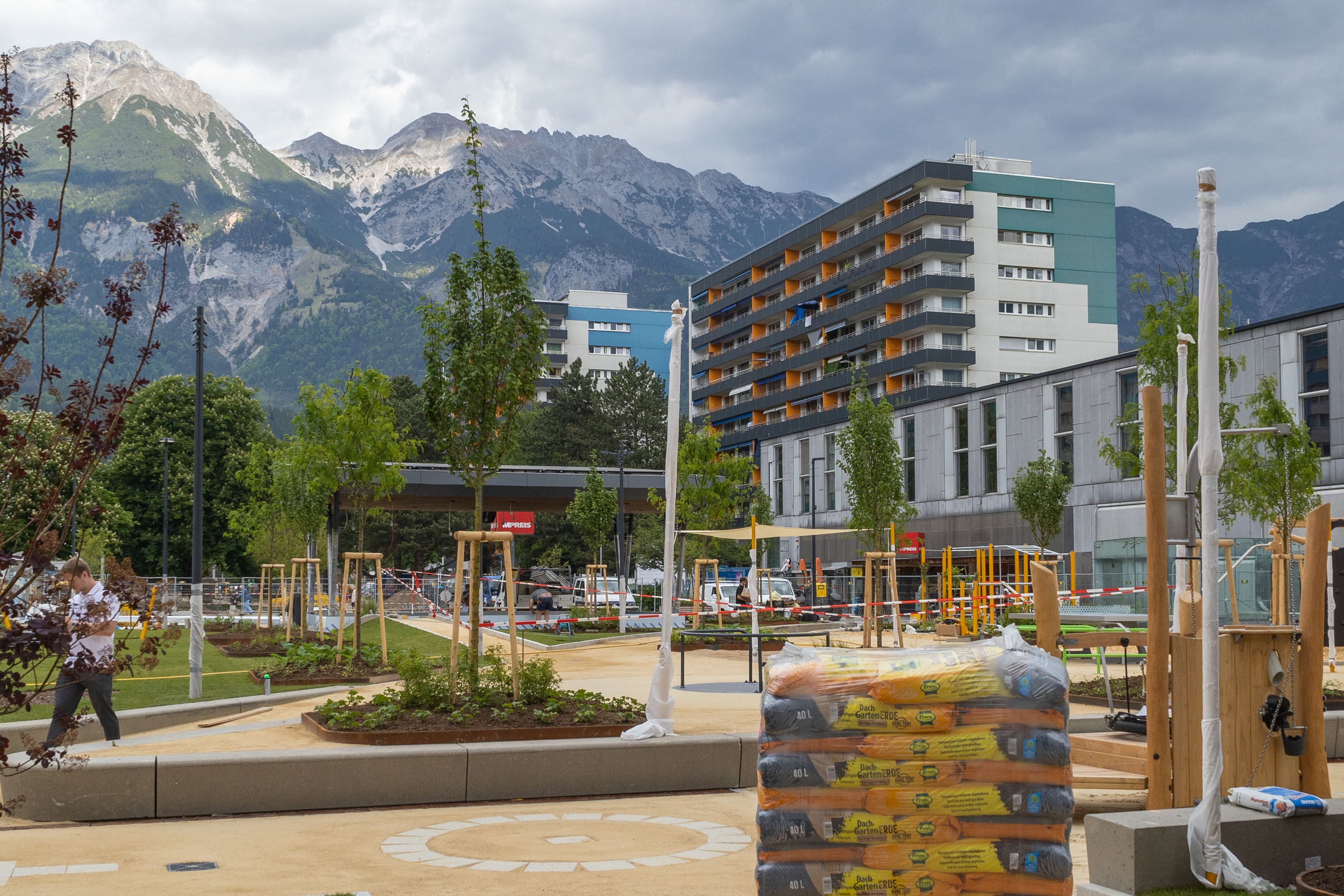 Am Dienstag, 24. Juni 2025 findet ab 18.00 Uhr die feierliche Eröffnung des neuen Areals direkt am umgestalteten DDr.-Alois-Lugger-Platz statt.