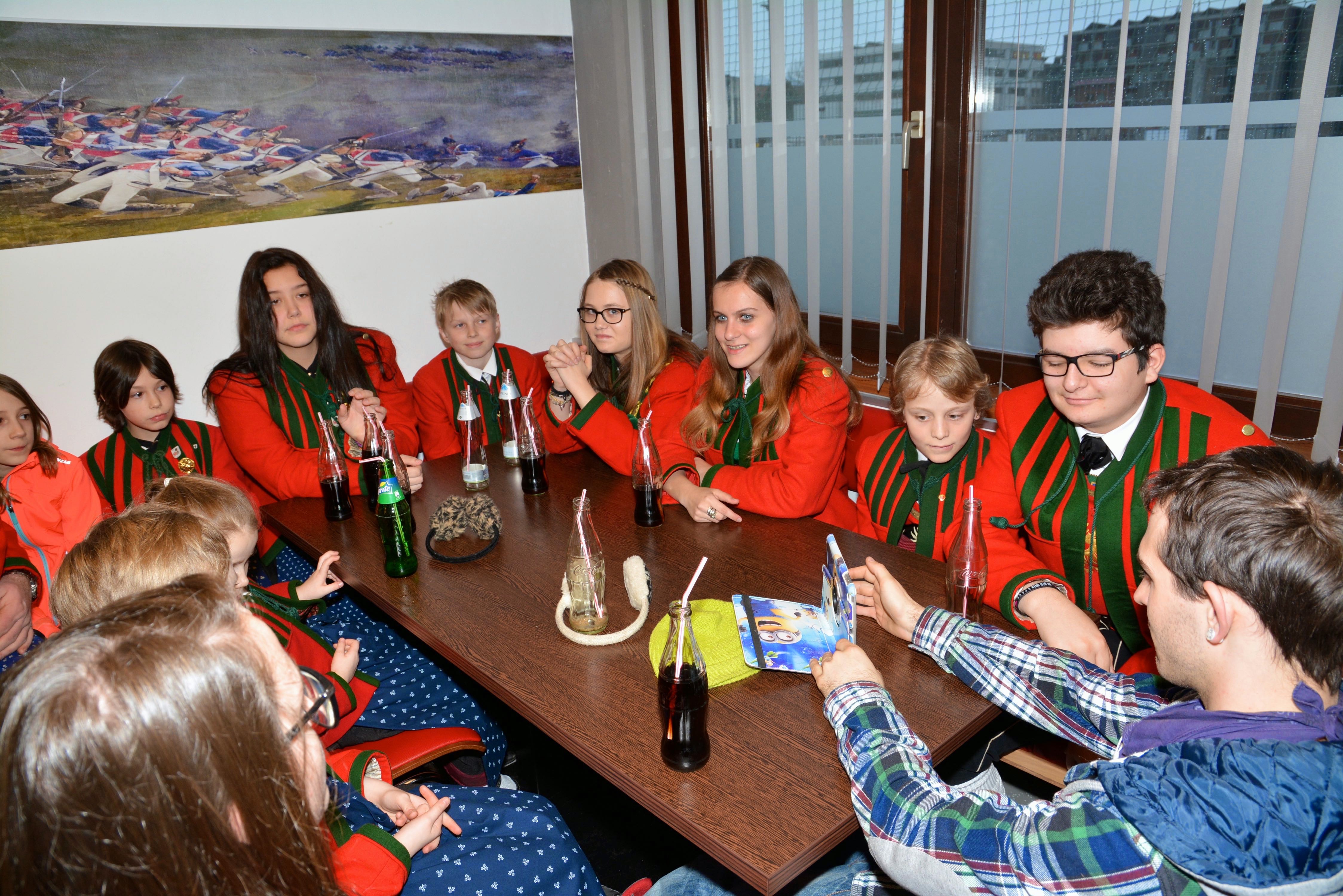 42 Kinder nahmen am Skirennen, und 58 am BAON-Königskettenschießen 2015 teil. Die Siegerehrungen dazu fanden im Schützenheim der Schützenkompanie Allerheiligen statt. Vizebürgermeister Christoph Kaufmann gratulierte herzlich.