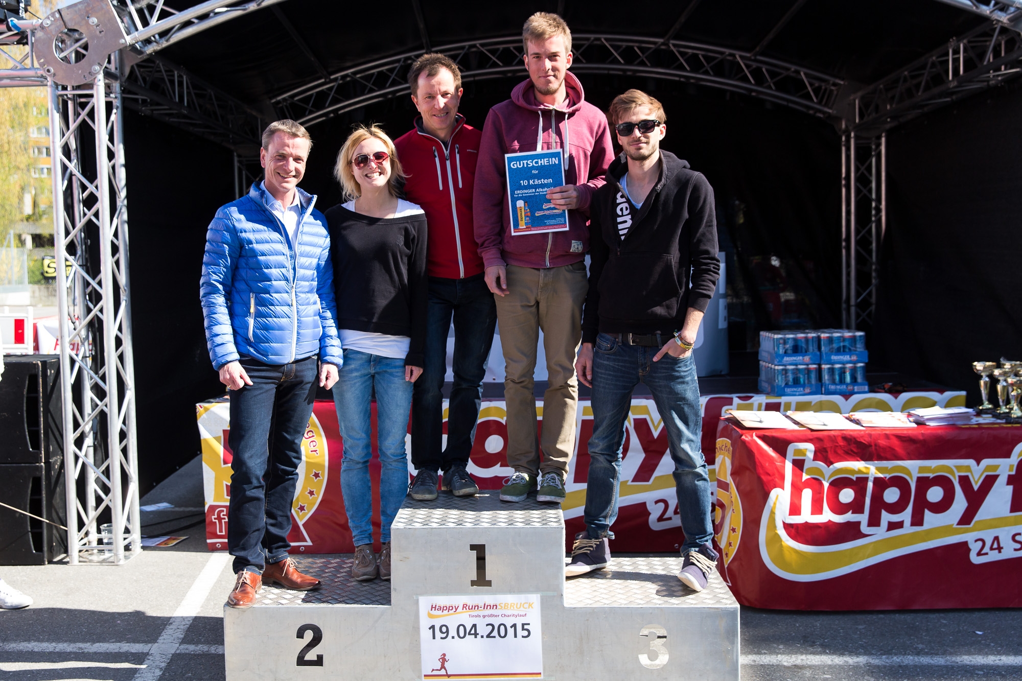 Ganz im Zeichen des guten Zweckes Stand der heurige Happy Run. Der Gesamterlös der Laufveranstaltung geht nämlich an die Ronald McDonald Kinderhilfe. Eine Vielzahl an Laufbegeisterten trat an und lies sich im Ziel - umrandet von einem facettenreichem Rahmenprogramm - feiern. Auch Vizebürgermeister Christoph Kaufmann fieberte mit und gratulierte.