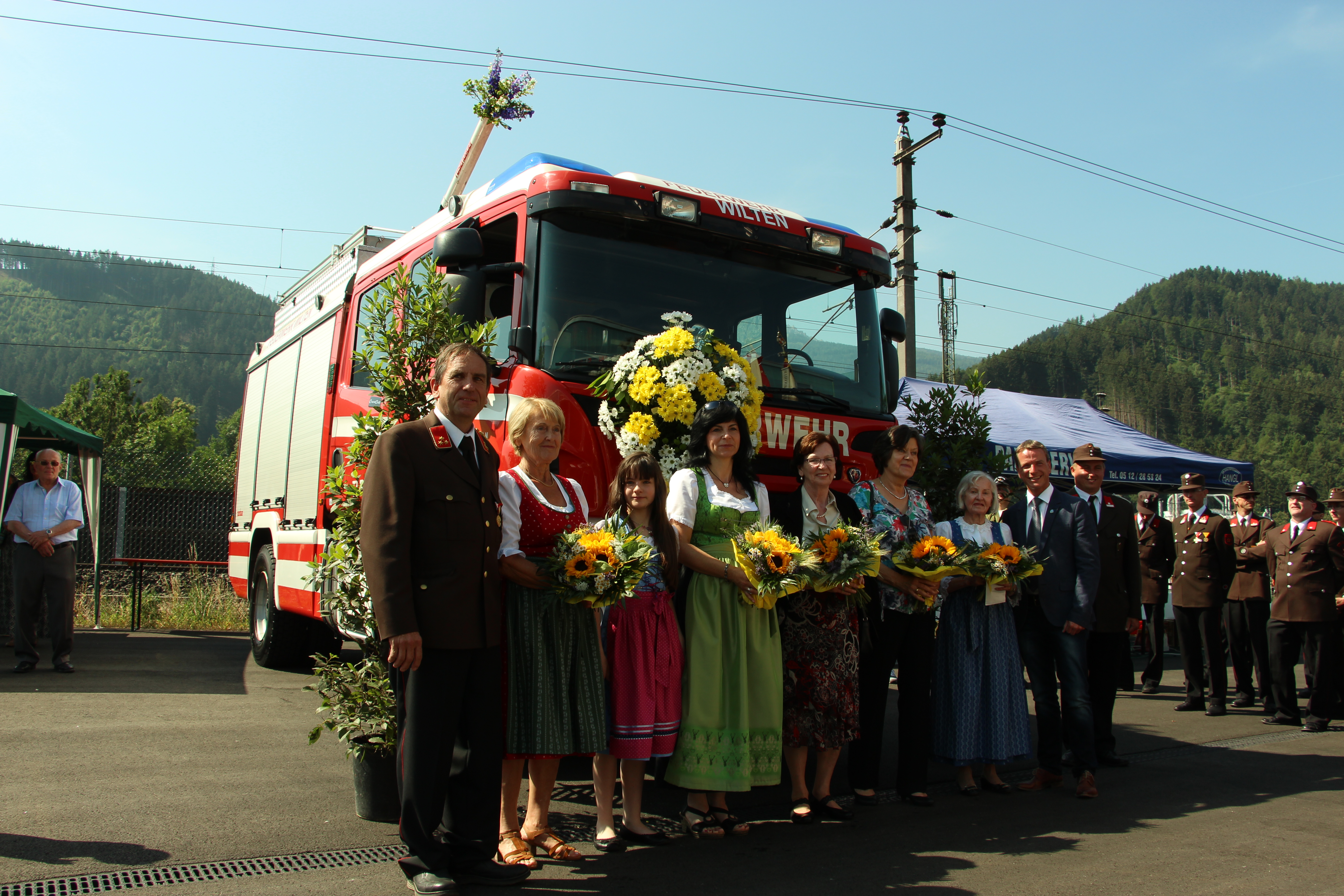 Am 05. Juli 2015 fand im Beisein von Vizebürgermeister Christoph Kaufmann die Segnung des neuen Tanklöschfahrzeuges der Freiwilligen Feuerwehr Wilten statt. Nach der Feldmesse wurde die neue Feuerwache ihrer Bestimmung übergeben.
