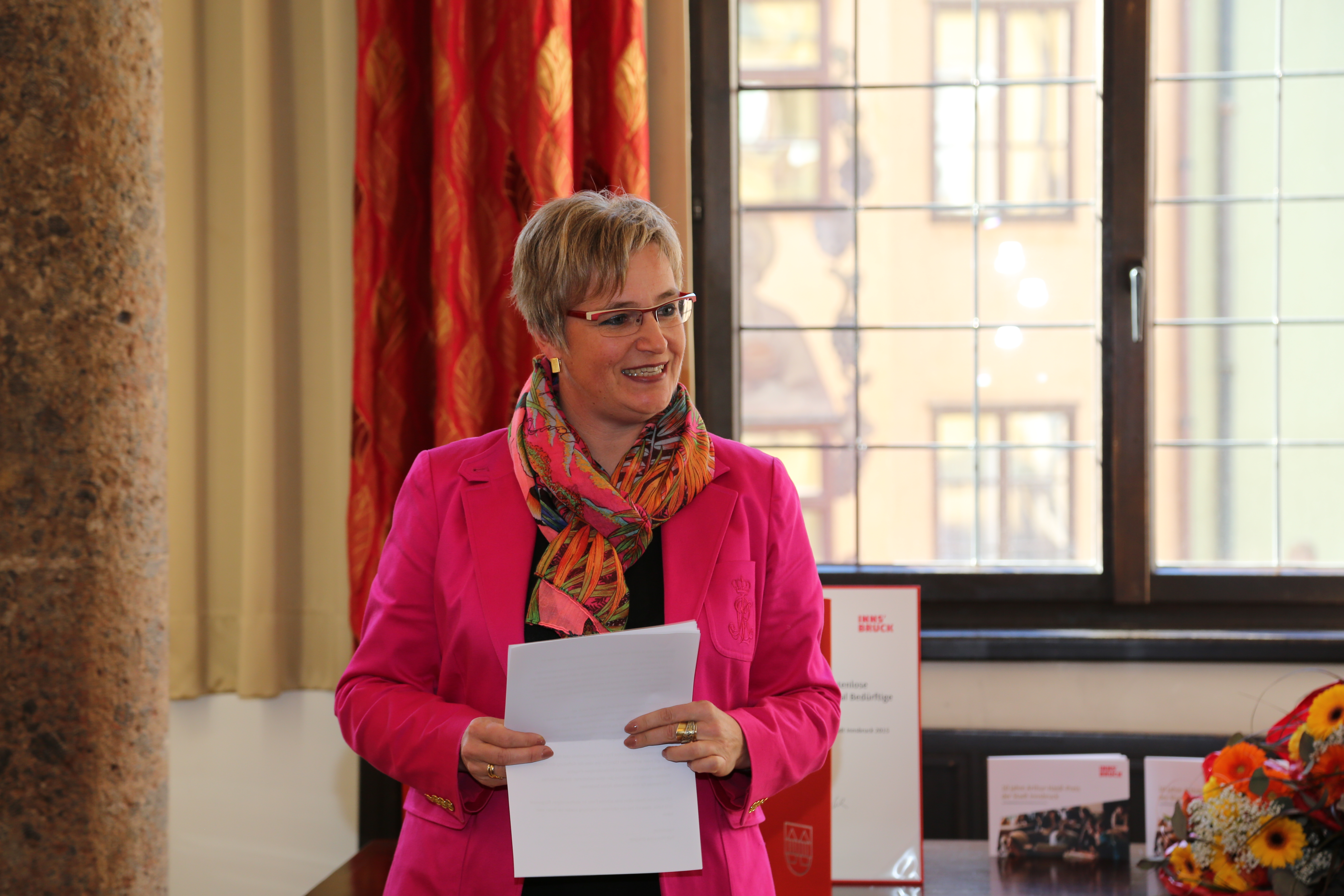 Birgit Neu begrüßte die Festgäste im Bürgersaal anlässlich der feierlichen Verleihung des Arthur-Haidl-Preises 2015.