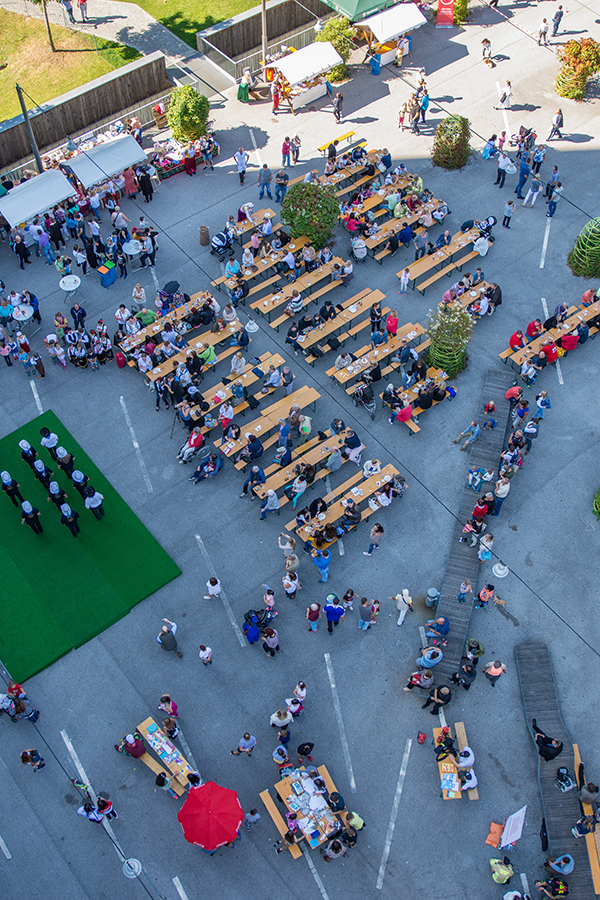 Das Interkulturelle Musik- und Tanzfest des Verbands Neuarzl/Olympisches Dorf findet am 23. September zum siebten Mal statt und hat sich über die Jahre zu einem richtigen Stadtteilfest entwickelt.