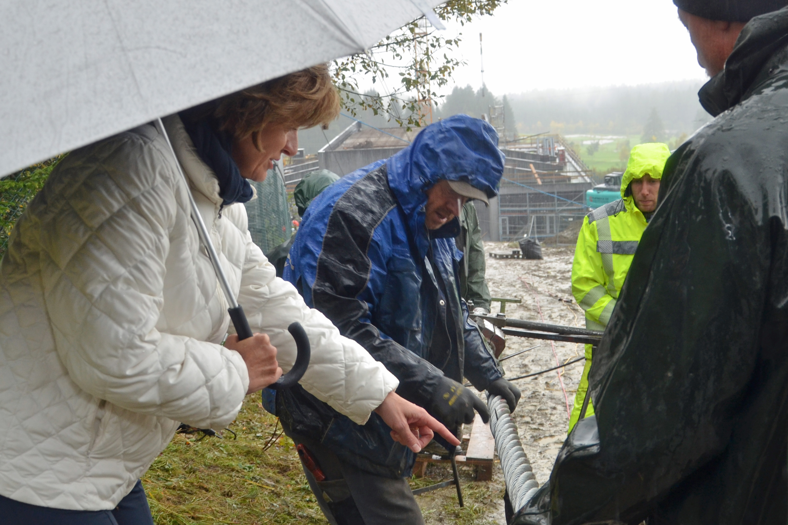 Das Seil wird manuell eingezogen - bei jedem Wetter.